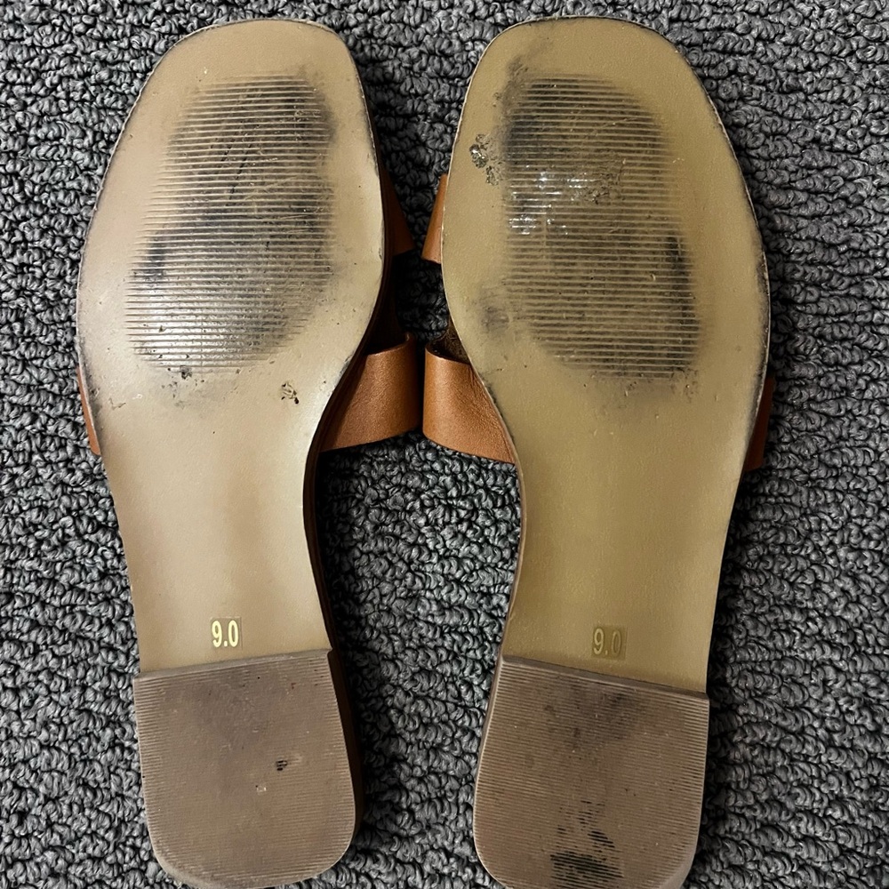 Steve Madden Hadyn Cognac Leather Sandals - Picture 6 of 8
